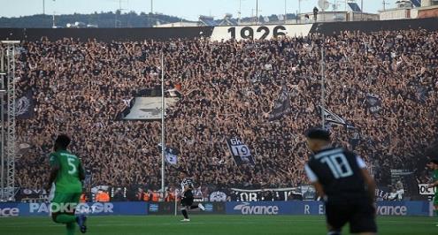 بالفيديو.. باوك بطلا للدوري اليوناني بعد غياب 34 عاما